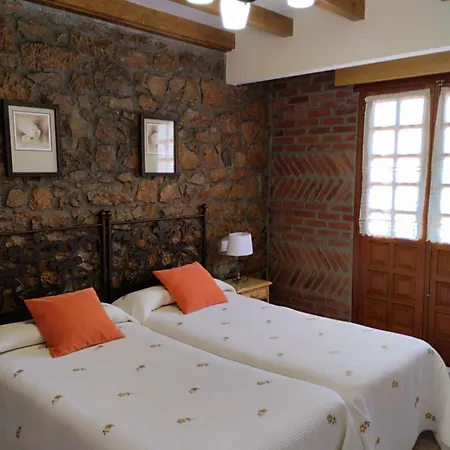 Vega 3* Santillana del Mar